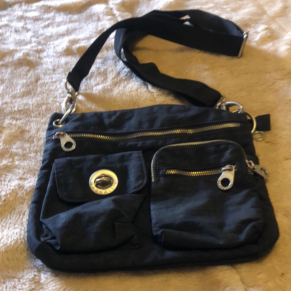 Baggallini cross body bag 3518